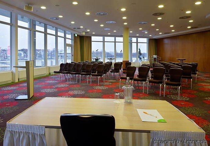 Courtyard By Marriott Maschsee Hotel Hannover