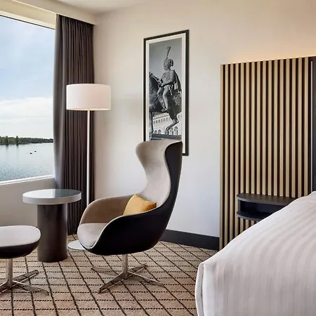 Courtyard By Marriott Hannover Maschsee Exterior photo