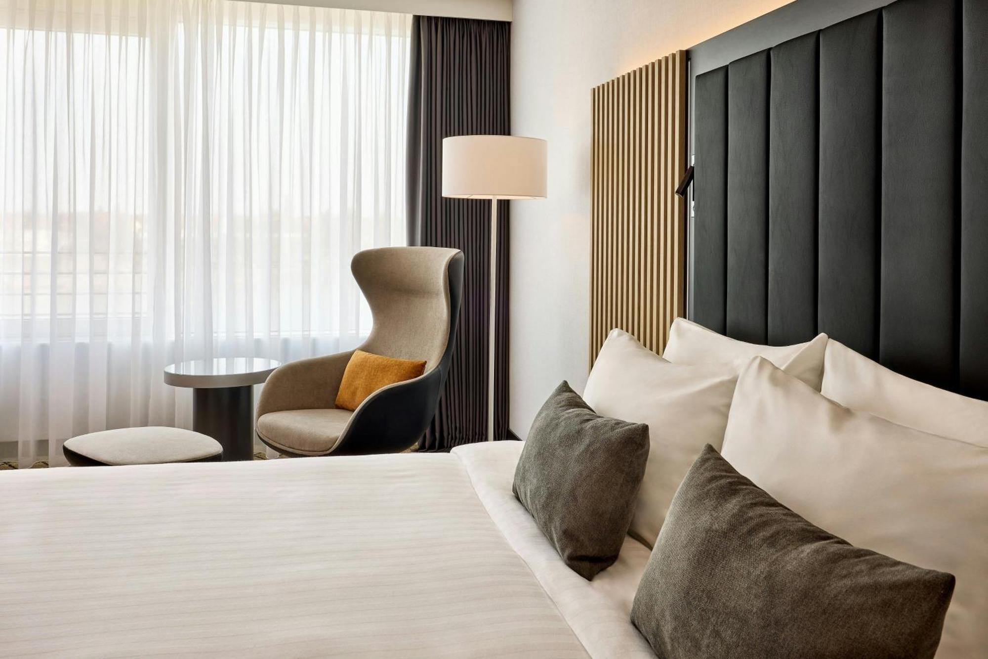 Courtyard By Marriott Maschsee 4* Hannover