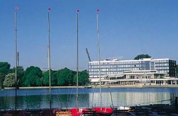 Courtyard By Marriott Maschsee 4* Hannover